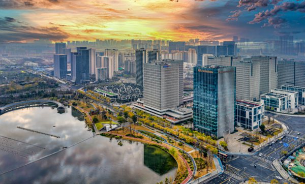 立园满园 | 放大招！AI创新中心“深度求索”未来产业